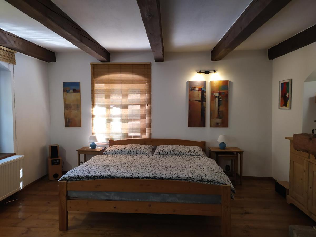 Forest Rustic Apartment Brdy Vesin Экстерьер фото